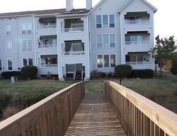 Pre-foreclosure in  Island Cove Ct Apt A Hampton, VA 23669