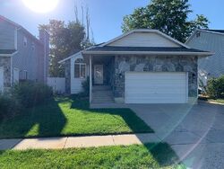 Pre-foreclosure in  N 1100 W Farmington, UT 84025