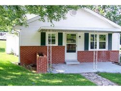 Pre-foreclosure in  Crestview Dr Fall Branch, TN 37656