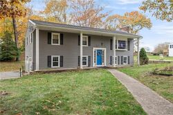 Pre-foreclosure in  Secluded Ct Cumberland, RI 02864