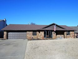 Pre-foreclosure in  Chisholm Cir Bartlesville, OK 74006