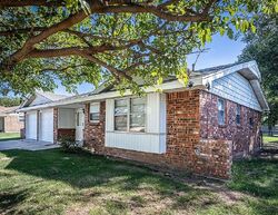Pre-foreclosure in  Se 40th St Lawton, OK 73501
