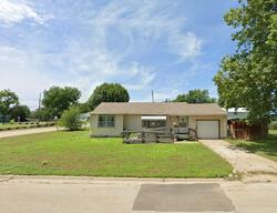 Pre-foreclosure in  Urbana Dr Blackwell, OK 74631