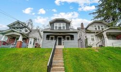 Pre-foreclosure in  Glenside Ave Cincinnati, OH 45212