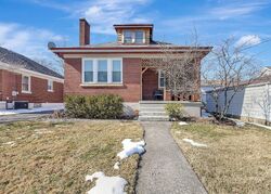 Pre-foreclosure in  Meyerfeld Ave Cincinnati, OH 45211