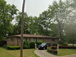 Pre-foreclosure in  Longfellow Dr Berea, OH 44017