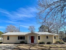 Pre-foreclosure in  Creek Rd Elizabeth City, NC 27909