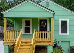  14th Ave Ne, Hickory NC