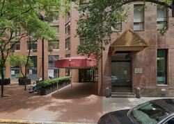 Pre-foreclosure in  E 43rd St a New York, NY 10017
