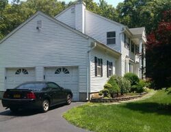 Pre-foreclosure in  Keewaydin Cir Port Jefferson, NY 11777