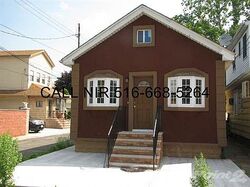 Pre-foreclosure in  Matthews Pl Brooklyn, NY 11236