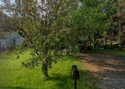 Pre-foreclosure in  Kirkville Rd East Syracuse, NY 13057