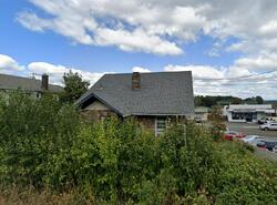 Pre-foreclosure in  Westside Ave Haverstraw, NY 10927