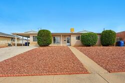 Pre-foreclosure in  Valencia Dr Ne Albuquerque, NM 87110