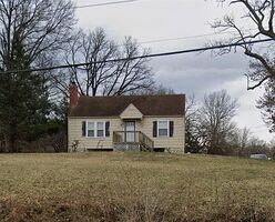 Pre-foreclosure in  E 83rd St Kansas City, MO 64138