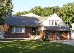 Pre-foreclosure in  London Ln Mount Laurel, NJ 08054