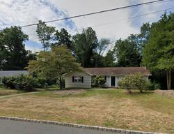 Pre-foreclosure in  Longview Dr Whippany, NJ 07981