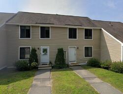 Pre-foreclosure in  Treadway Ln Londonderry, NH 03053