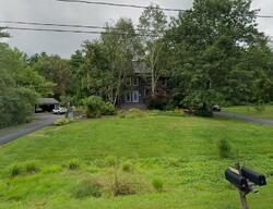 Pre-foreclosure in  Coastal Way Greenland, NH 03840