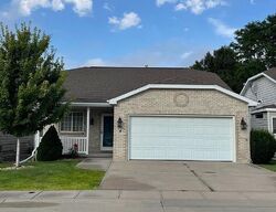 Pre-foreclosure in  W Charles St Grand Island, NE 68801
