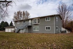 Pre-foreclosure in  Midaro Rd Grand Island, NE 68801