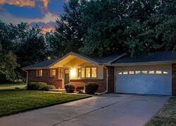 Pre-foreclosure in  N 81st St Lincoln, NE 68505