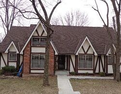 Pre-foreclosure in  Nw 67th Ter Kansas City, MO 64151