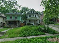 Pre-foreclosure in  Kensington Ave Kansas City, MO 64124