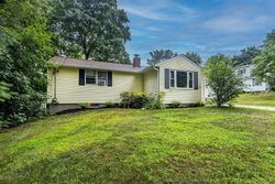 Pre-foreclosure in  Pine St Bellingham, MA 02019