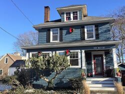 Pre-foreclosure in  Ray St Fall River, MA 02720