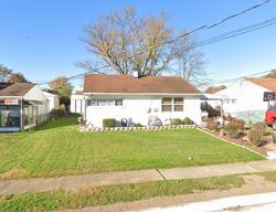 Pre-foreclosure in  Zion Rd Halethorpe, MD 21227