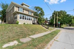 Pre-foreclosure in  Maple Ave Muscatine, IA 52761