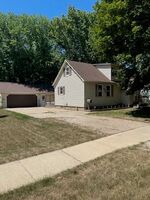 Pre-foreclosure in  N 13th St Estherville, IA 51334