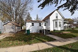  3rd Ave Se, Independence IA