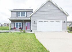 Pre-foreclosure in  Wild West Dr Le Claire, IA 52753