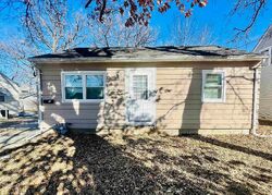 Pre-foreclosure in  15th St Ne Mason City, IA 50401