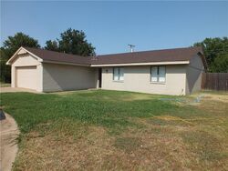  N Flamingo Ln, Altus OK