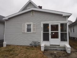 Pre-foreclosure in  Maxwell Ave Evansville, IN 47711