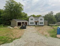 Pre-foreclosure in  Geist Rd Fishers, IN 46037
