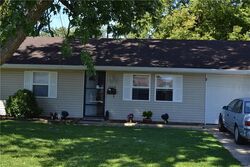 Pre-foreclosure in  Roberts Rd Franklin, IN 46131
