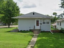 Pre-foreclosure in  Burleigh St Yankton, SD 57078