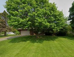Pre-foreclosure in  Circle R Ln Elkhart, IN 46517