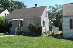 Pre-foreclosure in  Louisiana St Gary, IN 46402