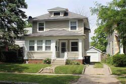 Pre-foreclosure in  Indiana Ave Fort Wayne, IN 46807