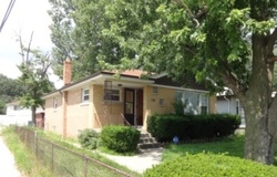 Pre-foreclosure in  BUFFALO AVE Calumet City, IL 60409