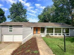 Pre-foreclosure in  Hagan Blvd Urbana, IL 61801