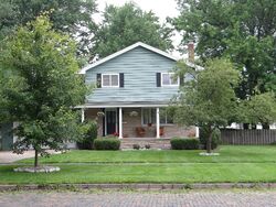 Pre-foreclosure in  Wabash Ave Mattoon, IL 61938