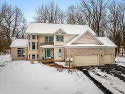 Pre-foreclosure in  Grace Dr Roscoe, IL 61073