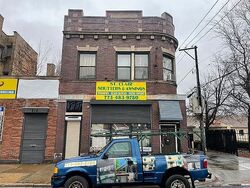Pre-foreclosure in  W 71st St Chicago, IL 60621