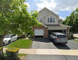 Pre-foreclosure in  Elizabeth Pl Rolling Meadows, IL 60008